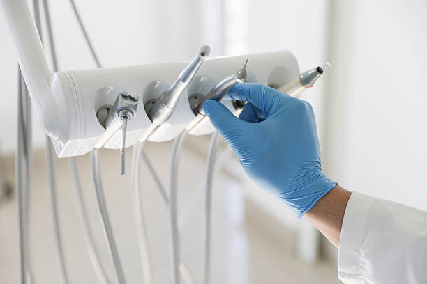 Professional Tooth Extraction technician working in North Randall, OH